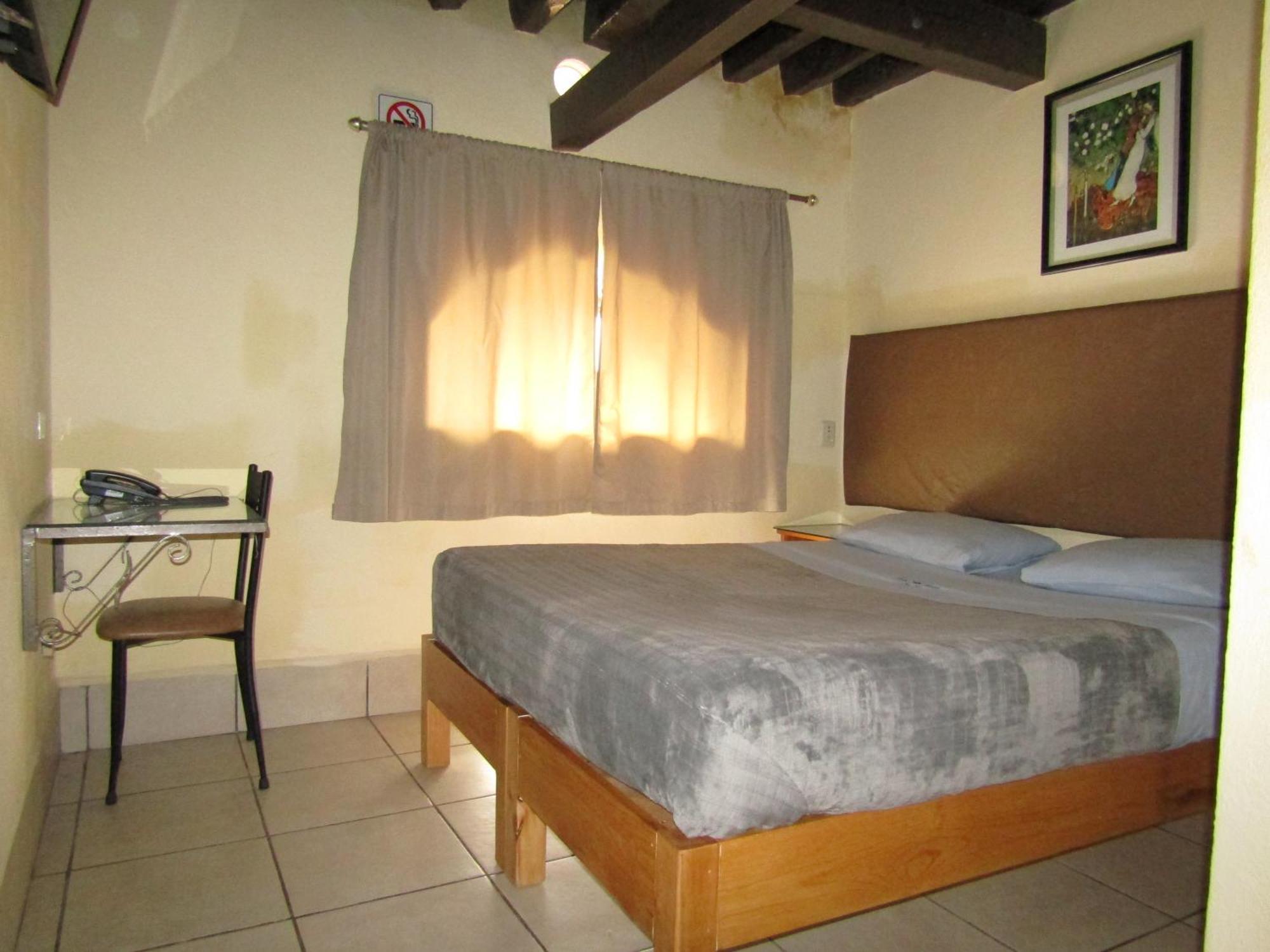 Hotel 1973 San Luis Potosí Buitenkant foto