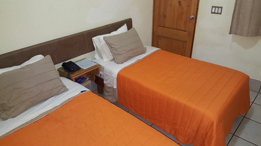 Hotel 1973 San Luis Potosí Buitenkant foto